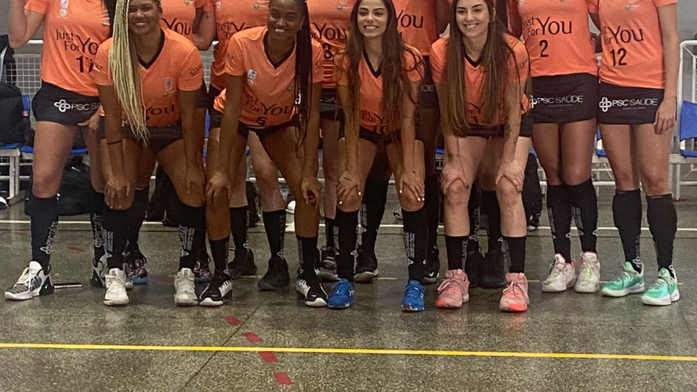 Duelo entre irmãs promete esquentar estreia de Vôlei JustForYou Vinhedo no Campeonato  Paulista - Jornal de Itatiba